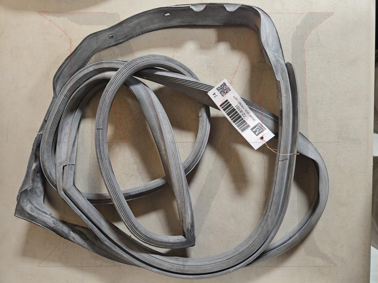 FRONT DOOR SEAL
