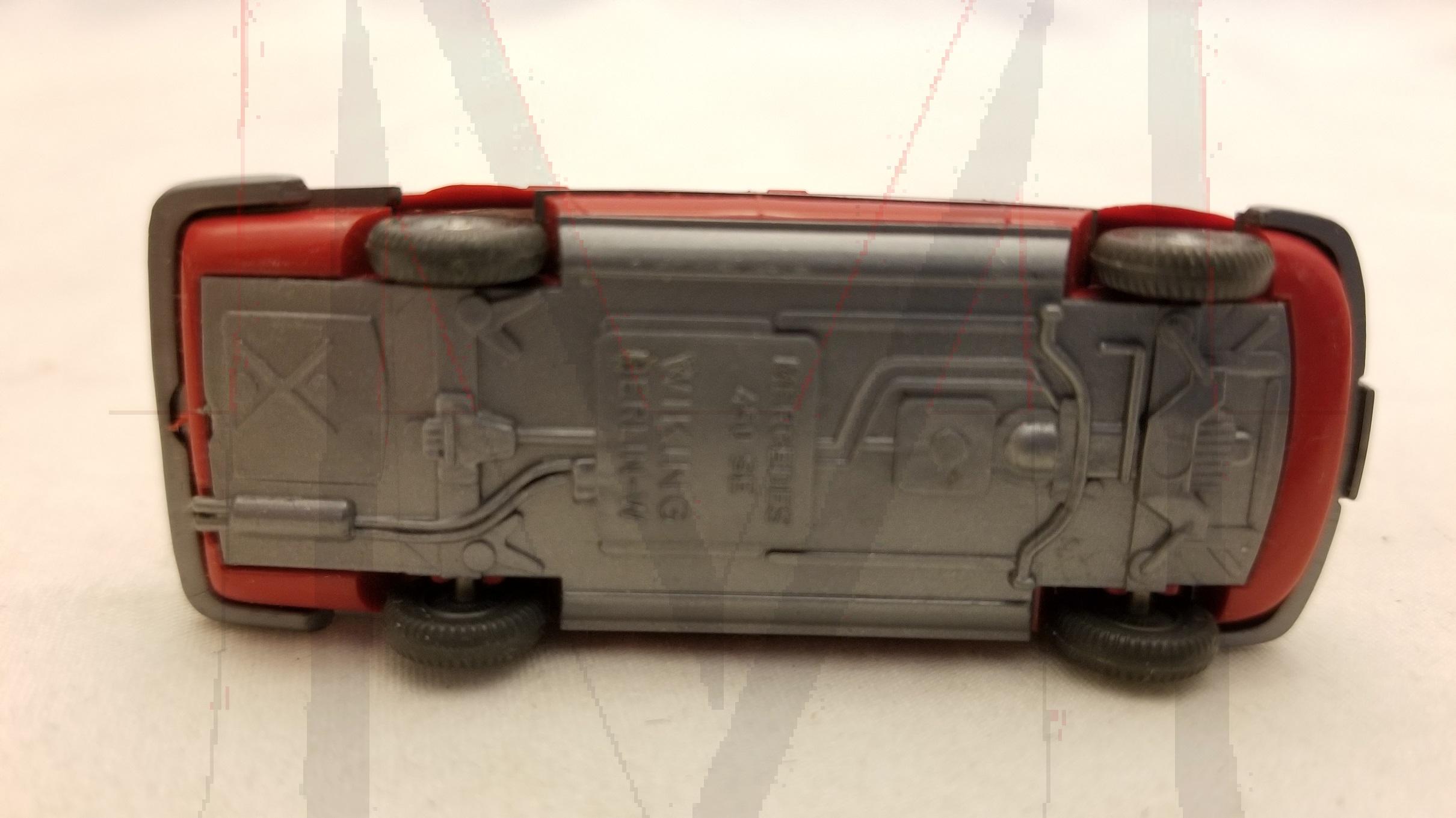 WIKING MERCEDES BENZ 450SE