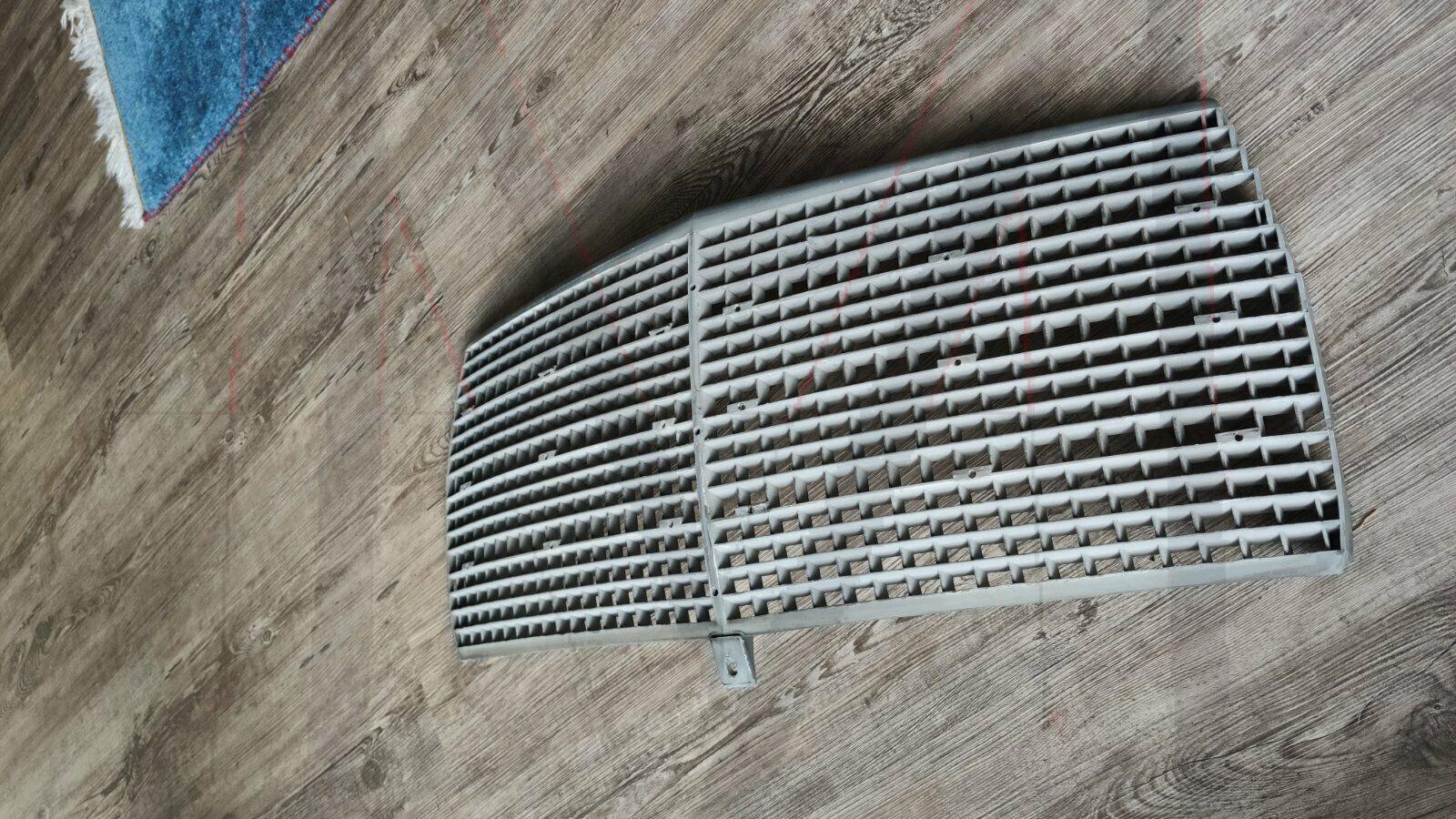 PROTECTIVE GRILL