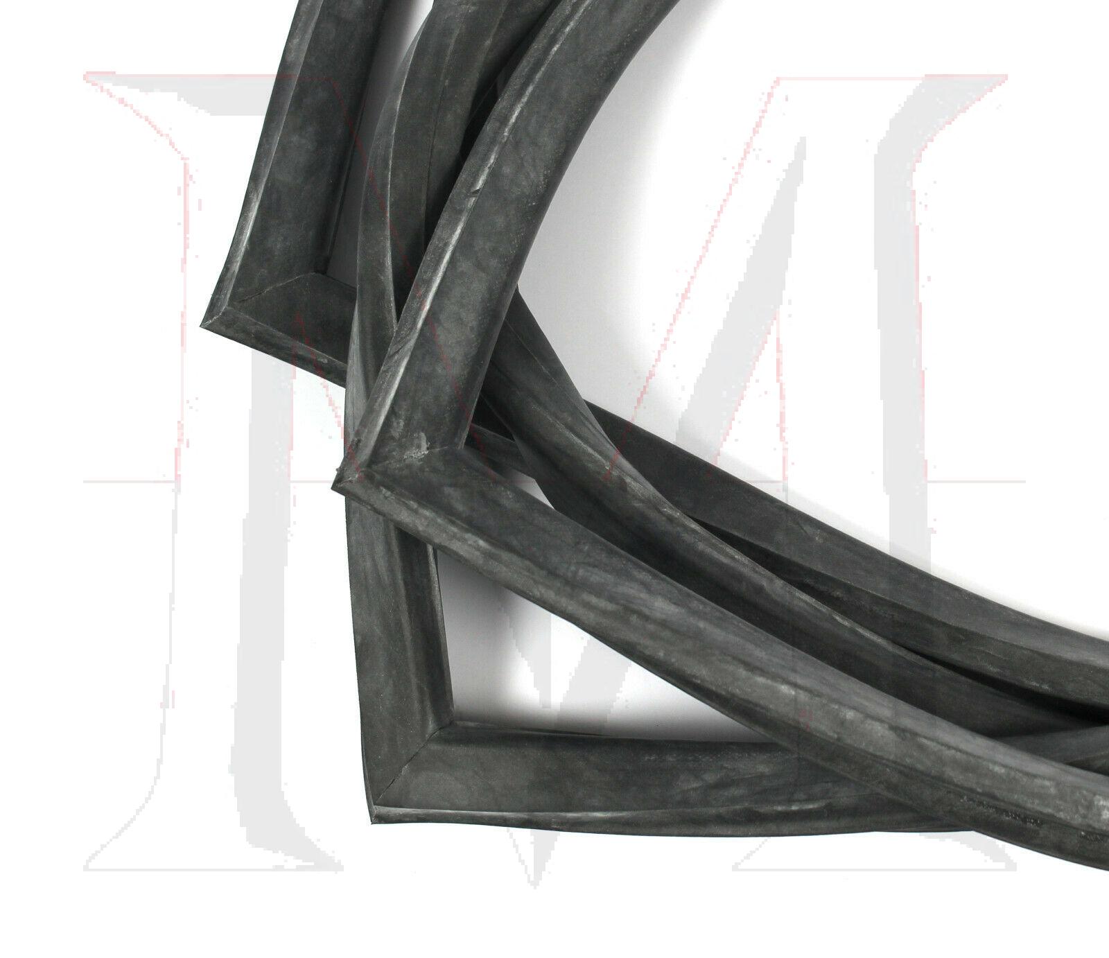 TRUNK LID SEAL