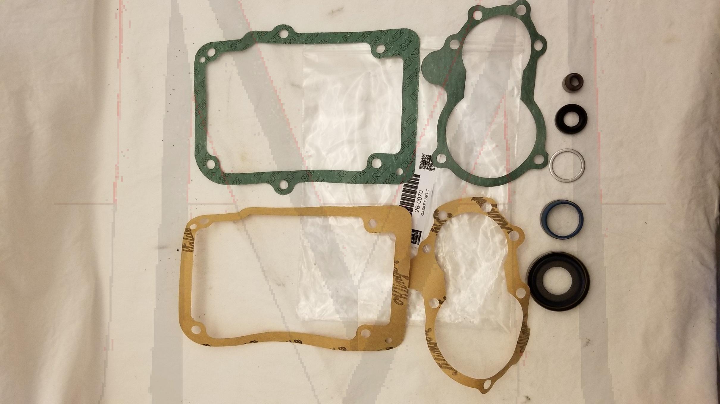 TRANSMISSION GASKET/SEAL KIT