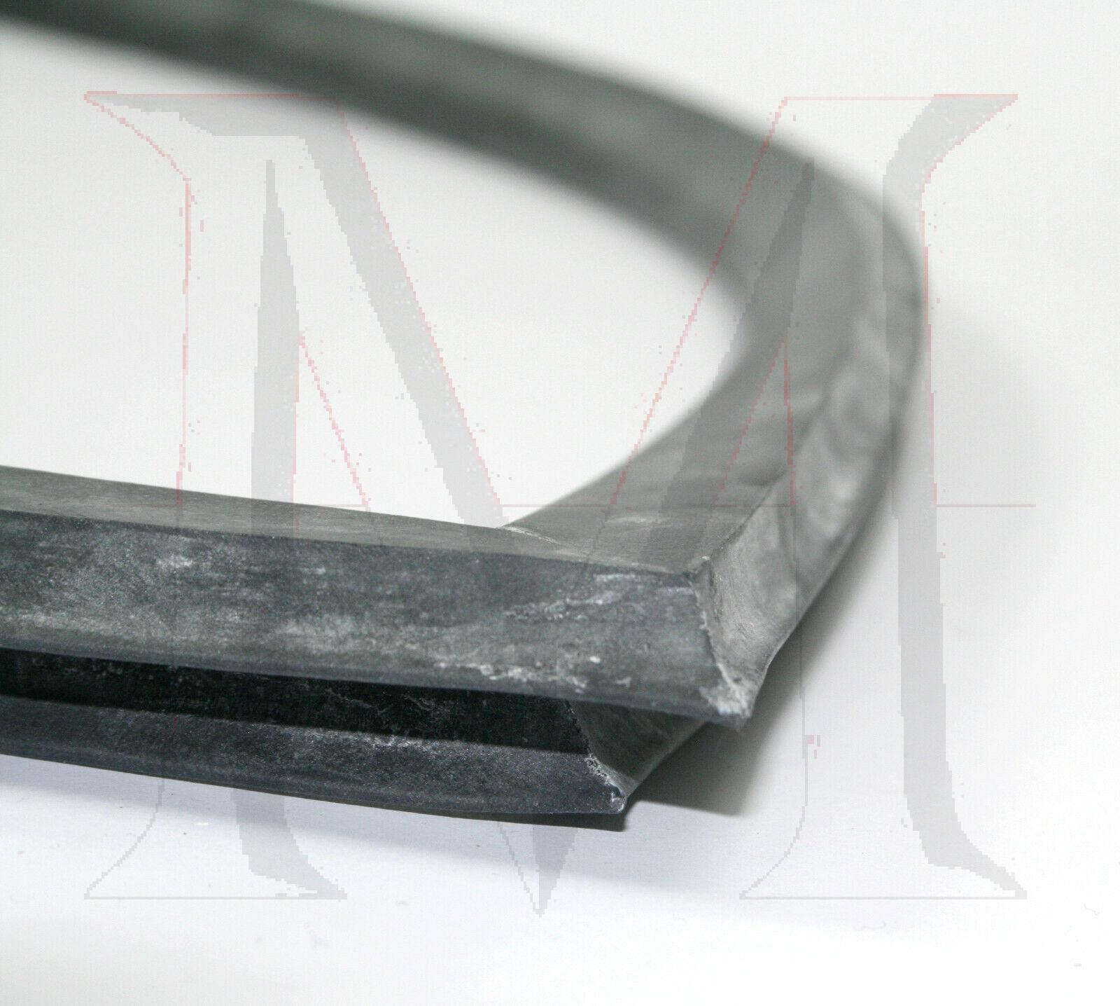 TRUNK LID SEAL