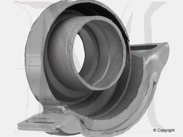 DRIVESHAFT MOUNT