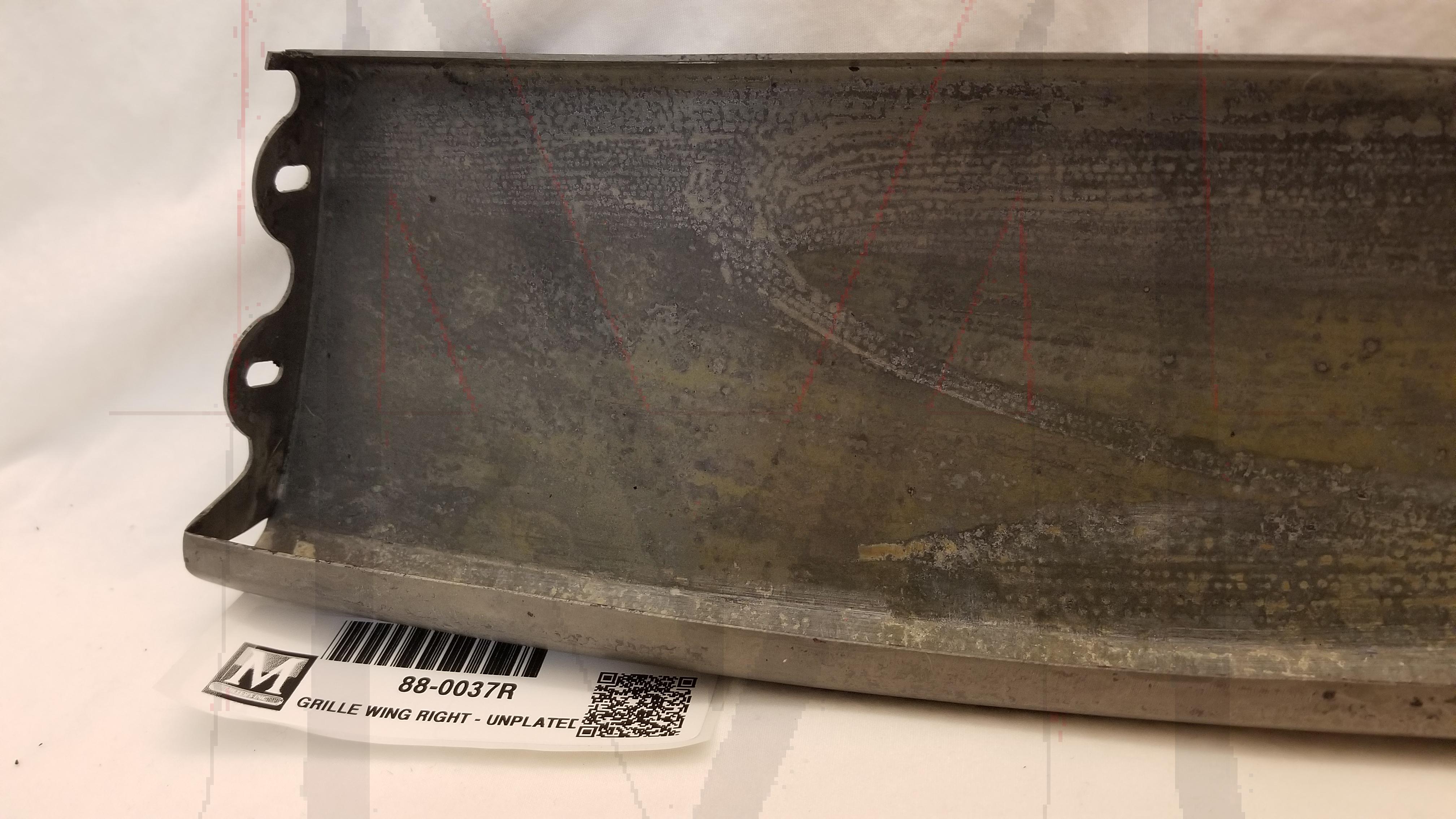 190SL GRILLE WING - RIGHT NOT PLATED