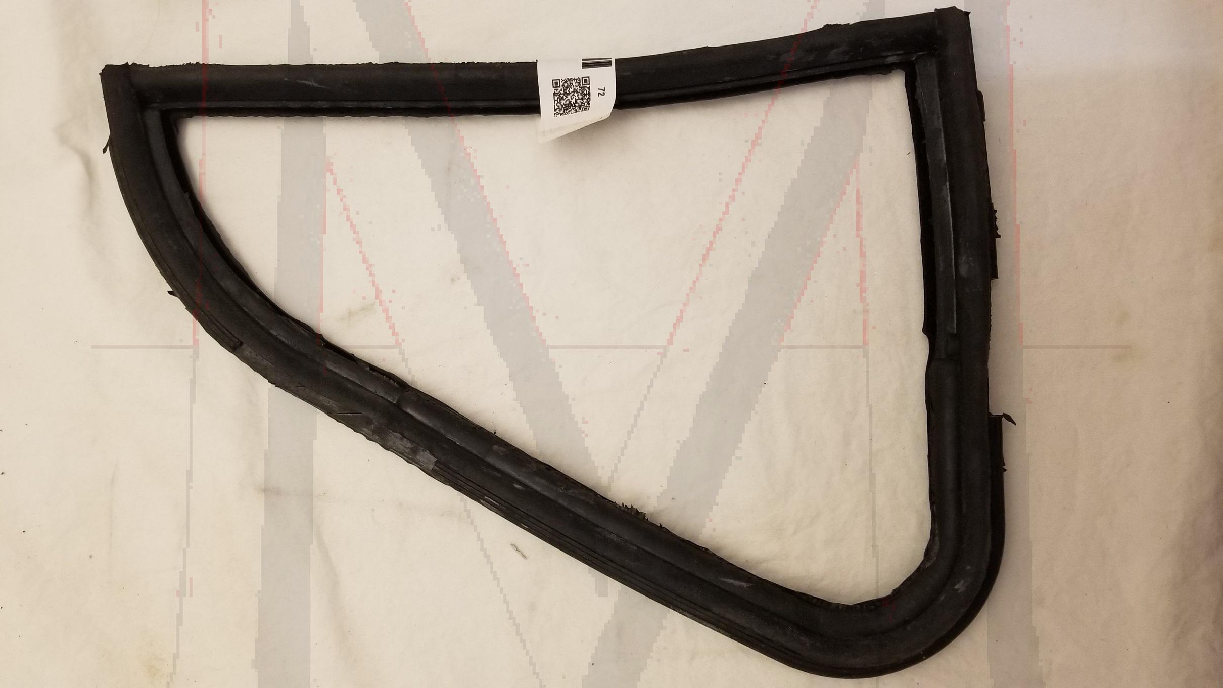 VENT WING RUBBER SEAL - DRIVER  SID