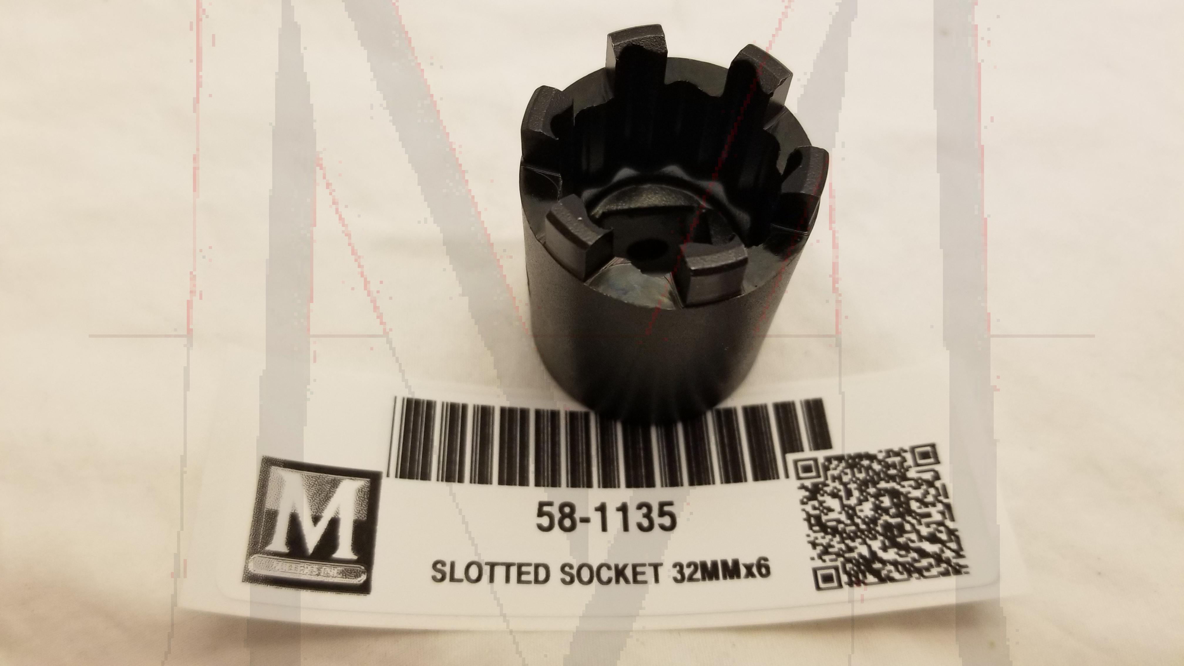 SLOTTED SOCKET 32MMx6