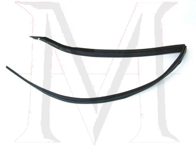 PILLAR POST DOOR GLASS SEAL RIGHT