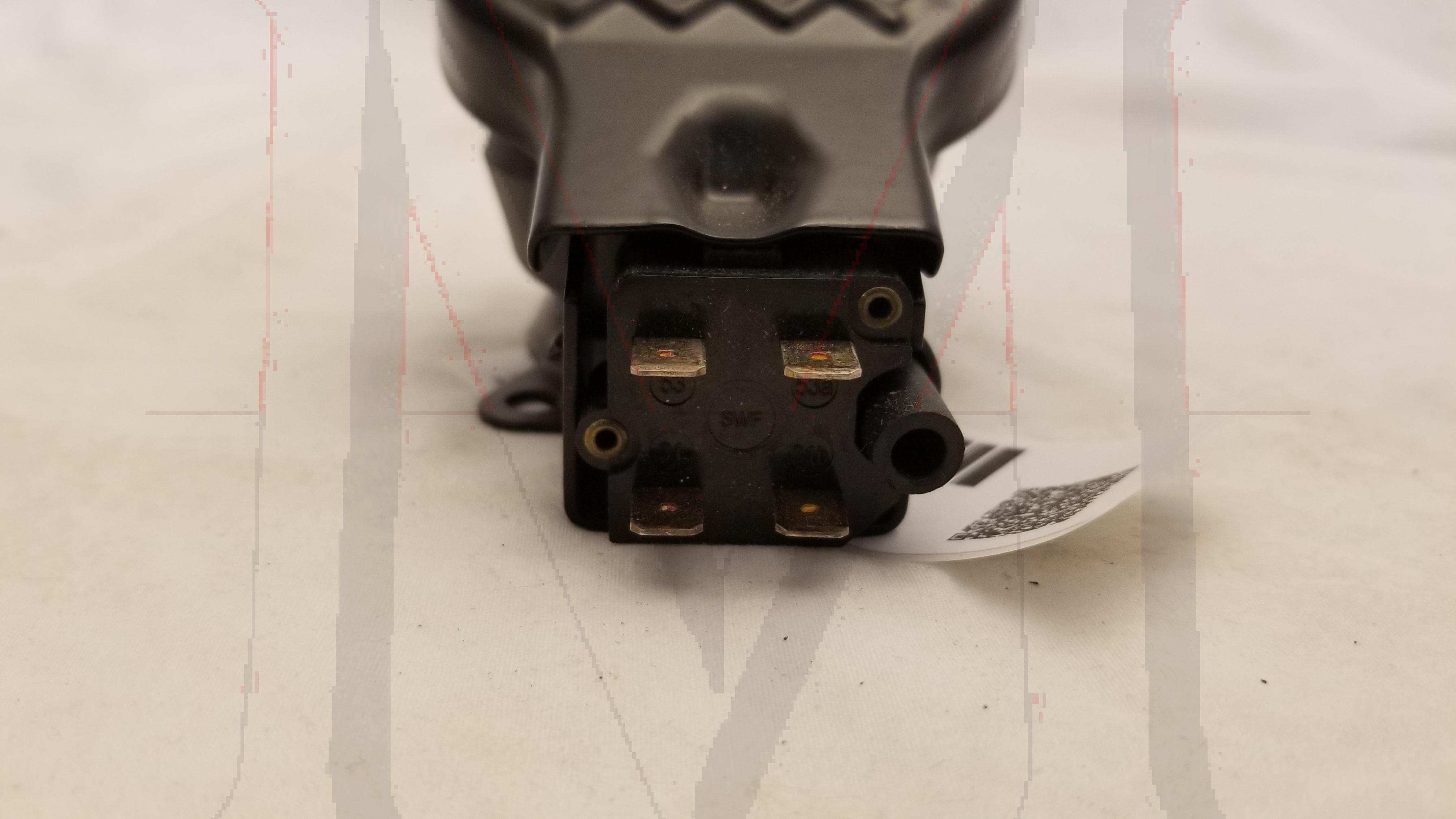 WINDSHIELD WIPER FOOT PUMP