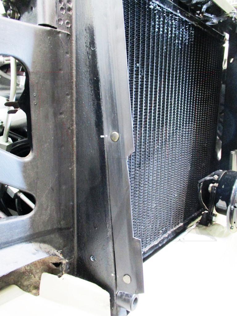GRILLE AIR SEAL